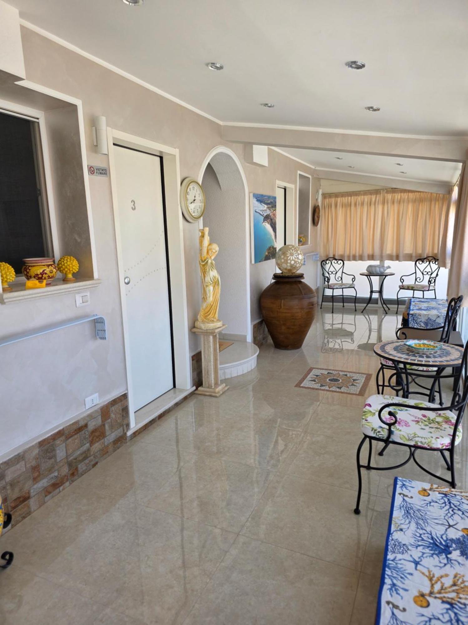 La Perla Del Tirreno Bed and Breakfast Tropea Eksteriør billede