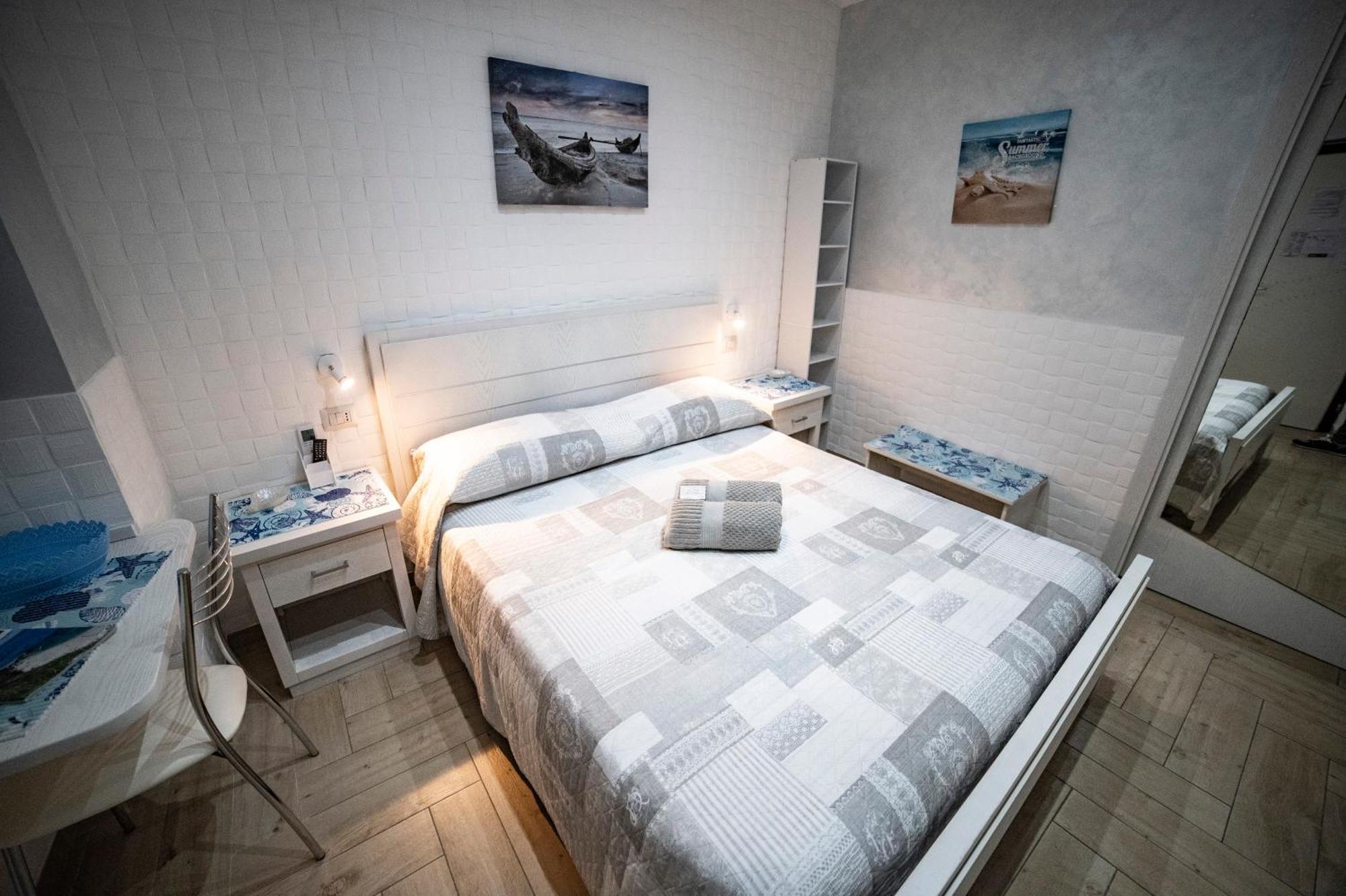 La Perla Del Tirreno Bed and Breakfast Tropea Værelse billede